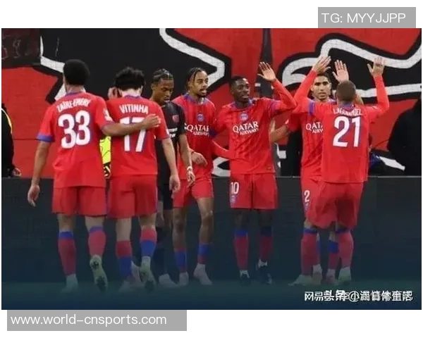 欧冠之夜药厂迎战巴黎小埃梅里赞登贝莱低调却实力非凡