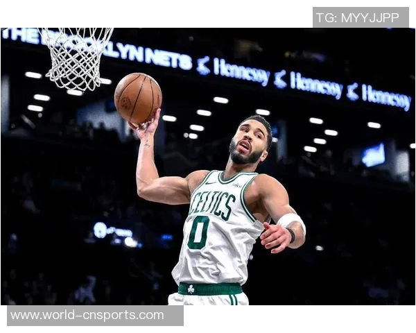 帕金斯盛赞塔图姆回归助力绿军争冠布朗展现攻防一体实力成关键球员